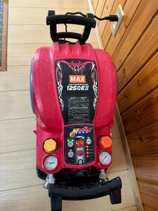 MAX compressor 1250E2