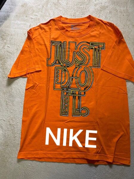 NIKE コットンTシャツ