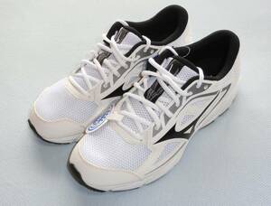 【新品】ミズノ 26.5cm マキシマイザー24 K1GA220002 ホワイト×ブラック ランニングシューズ Mizuno