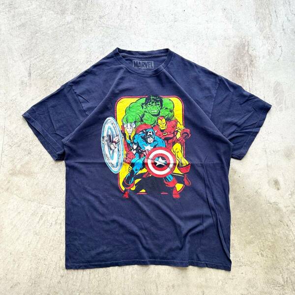 【海外古着】MARVELマーベル 人気キャラクター集合Tシャツ XL