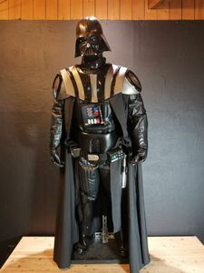 【陵】h88ub67r　スターウォーズ ダース・ベイダー マネキン 全長：約1.9m　・華道具・　検索) STAR WARS　Darth Vader　コスチューム