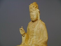 71.10-7　大師手工彫刻 【自在観音座像】全高100mm 仏教美術 自由自在 高密木彫 置物★木雕 仏像 佛教美術 古美術 金運_画像7