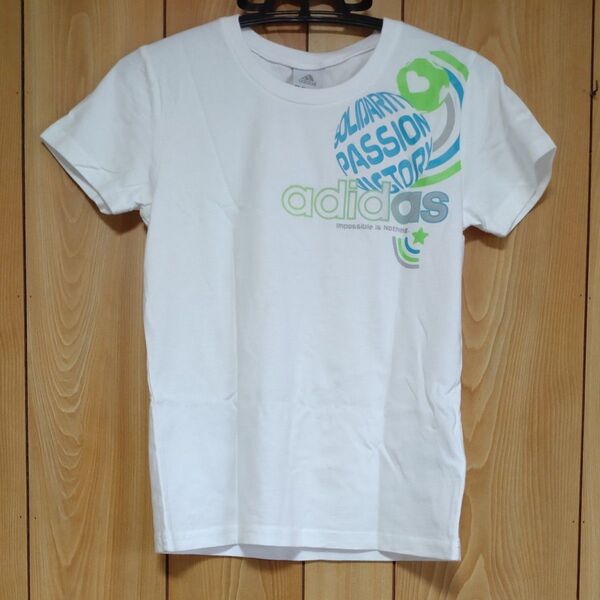 アディダス 半袖Tシャツ