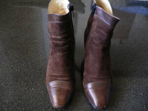 イタリア製ブーツ　婦人革靴　22.0cm