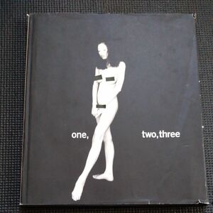 高岡早紀　写真集　「one, two, three」 ぶんか社