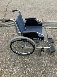 中古車椅子、折りたたみ式 モデル：B-09