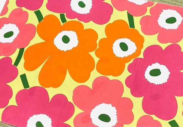 marimekko ピエニウニッコ ハッピーカラー カラフル 元気カラー ビタミンカラー Pieni はぎれ 廃盤