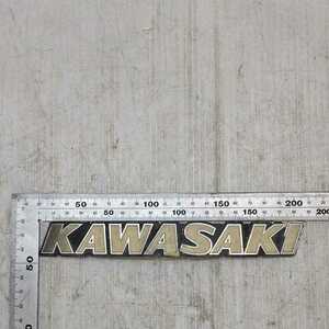 【0403-3】カワサキ　KAWASAKI 大文字　エンブレム　1枚 　 当時物　絶版　旧車　