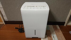 *1 start * Iris o-yama dehumidifier IJC-J56-W compressor type compact 5.6L clothes dry 2021 year made IRIS OYAMA