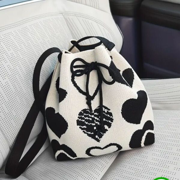 SALE★現品のみ★ハートマーク 巾着 ショルダーバッグ