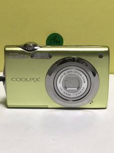 Nikon ニコン COOLPIX S3000 クールピクス　　コンパクトデジタルカメラ 