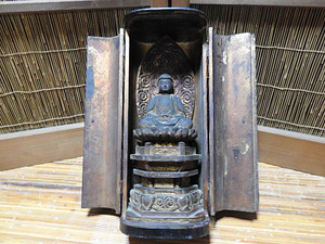  period unknown seat ...... image wooden tree carving Buddhist image 