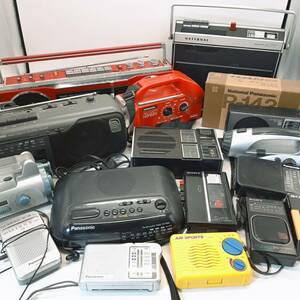 a35[1 jpy ~] retro radio radio-cassette summarize National jenelaru Sony other operation not yet verification present condition goods Junk 