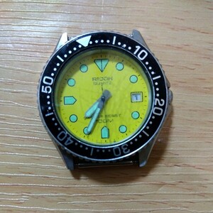 リコー　ダイバー　100M イエロー文字盤　黄色　デイト　メンズ腕時計　稼働します