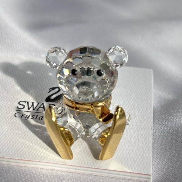 SWAROVSKI テディベア ブローチ アクセサリー GP スワロクリスタル ゴールドカラー 熊 スキー モチーフ 