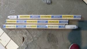 NATIONAL fluorescent lamp 20W 3ps.@ present condition goods 10084366-45444