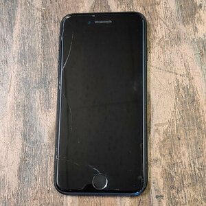 iPhone７　MNCE2J/A 32GB A1779 　ブラック　バッテリー90％　SIMロックなし　画面割　⑨/SR19S