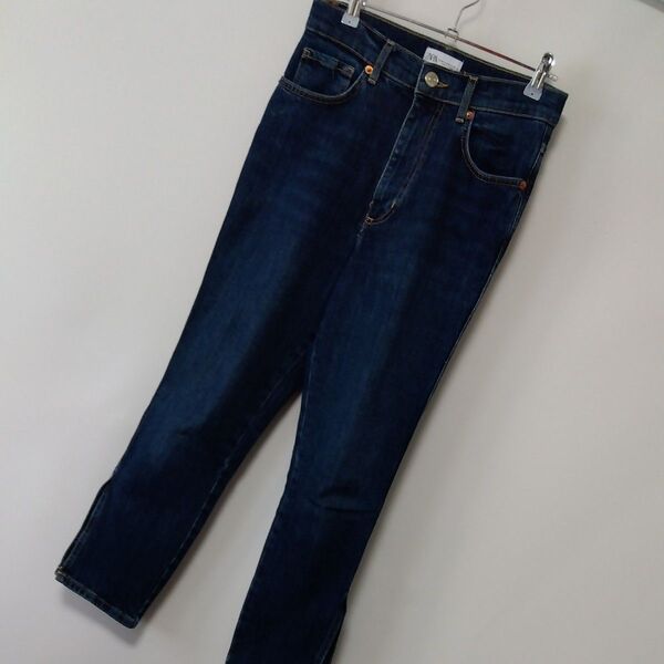 ZARA デニムパンツ