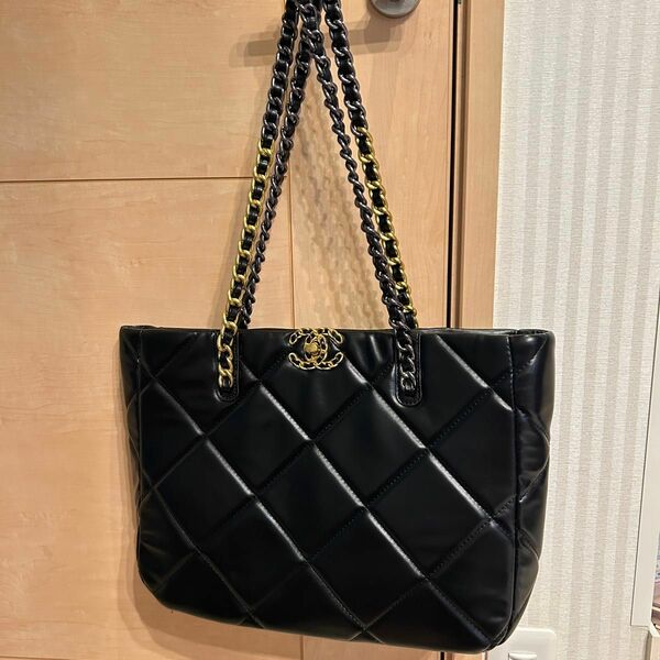 美品　CHANEL ノベルティ　バッグ トートバッグ 肩掛け