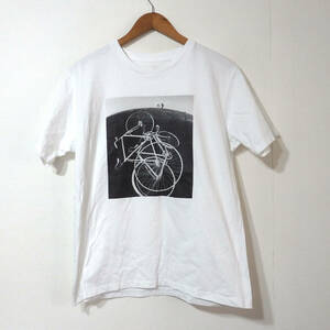 【送料無料】グラニフTシャツ/サム・ハスキンス　フォトグラファー　　Mサイズ　Design Tshirts Store graniph