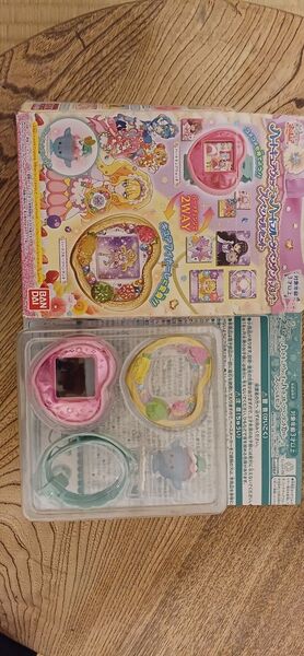 バンダイ ハートキュアウォッチ&ハートフルーツペンダントカバースペシャルセット
