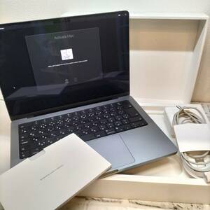 Apple MacBook　pro M1搭載 14インチ メモリー16GB スペースグレー初期化済美品【1201】