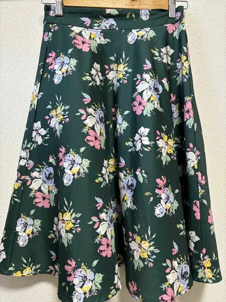 ロペピクニック　花柄スカート