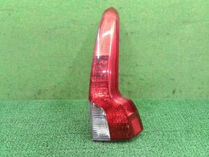 ボルボ　50シリーズ　CBA-MB4204S　右テールランプ　LED