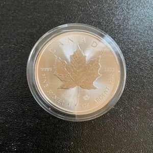 銀貨　99.9% 純銀　シルバー　メイプルリーフ　銀貨　１オンス　エリザベス女王　メープルリーフ　Canada カナダ　2020