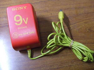 i35 ソニー SONY ACアダプター AC-D6MFS 9V my first sony 中古　未確認　ジャンク