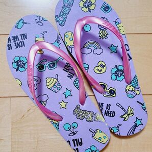 イオン 可愛い ビーチサンダル サンダル ビーサン 総柄 パープル&ピンク プール 海 女の子 S~M 約24cm 新品
