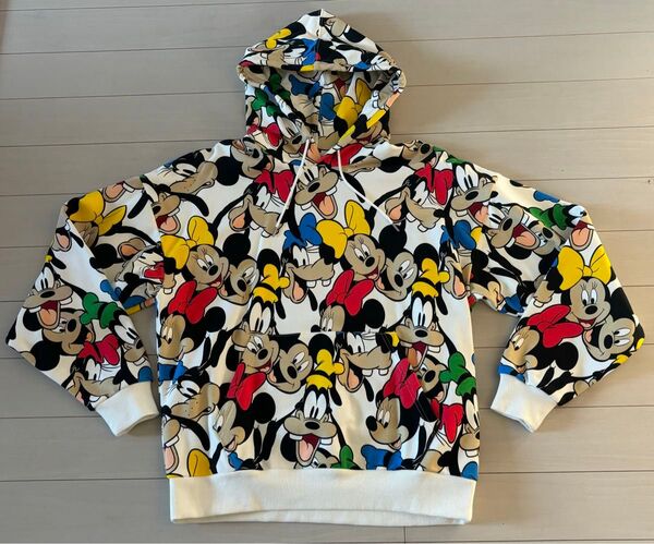 Levi's 新品未使用品 リーバイス ディズニー パーカー Sサイズ 男女兼用 コラボ 限定品 ミッキーフレンズ