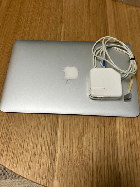 MacBook Air 2014 11インチ バッテリー交換済み