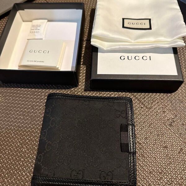 GUCCI グッチ 二つ折り財布 150413 g1xwn 8615