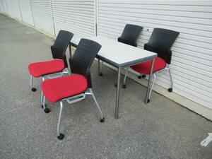 ナイキミーティングテーブルとプラス椅子４脚セット　美品　兵庫県加古川市より１００Km 以内の方は送料２０００円です。