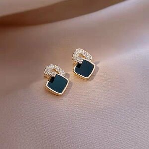 ピアス 金属アレルギー対応 ピアス リング アクセサリー 使いやすいハーフピアス　シルバー925 シンプルピアス　金属アレルギー対応　