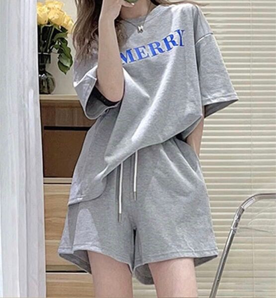 ロゴプリント セットアップ 未使用