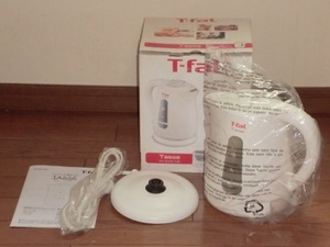 T-fal 電気ケトル　Tasse タス　ホワイト　1,5L　【KO299174】　☆未使用☆元箱悪！