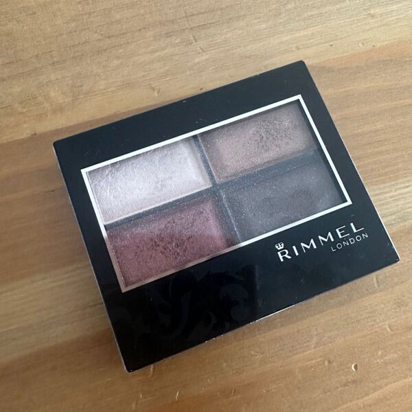 RIMMEL ロイヤルヴィンテージアイズ 016