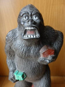  cheap valuable rare * King Kong /KING KONG* savings box * abroad made * rice movie [ King Kong 1976] public at that time. goods * defect have * height approximately 31cm* used present condition goods 