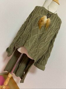 goaゴア☆ダメージ加工ケーブル編みニット背面ロングセーター、カーキ中古美品 セーター