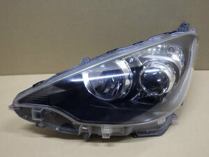 【岩手 盛岡発】中古 純正 アクア DAA-NHP10 左ヘッドライト LED KOITO 52-247 点灯OK 劣化有 ＜個人宛は支店止め配送＞