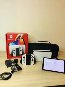 ◯ 美品 任天堂 Nintendo Switch 有機ELモデル 本体/箱 セット ホワイト Joy-Con ソフトケース付 ゲーム機本体 初期化/動作確認済