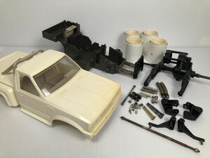 【ジャンク】マルイ 1/12 ダットサン ビッグベアー ラジコン 部品 ボディ/シャーシ/ホイール 他 パーツ DATSUN BIG BEAR ビッグベア 当時物