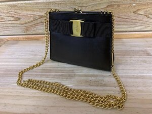 #Ferragamo Ferragamo vala ribbon chain shoulder bag pochette bulrush . type dark brown diagonal .. lady's bag 