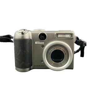 【KF1083】Nikon COOLPIX P5000 NIKKOR 3.5X OPTIAL ZOOM VR 7.5-26.3mm 1:2.7-53 グレー ニコン コンパクトデジタルカメラ 
