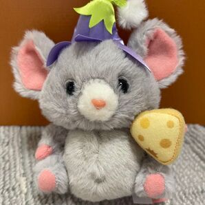 ティンカーベルのビジーバギー ねずみのチーズ ファンタジースプリングス ディズニーシー ぬいぐるみチャーム