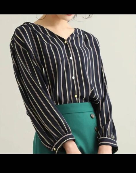 vis☆美品☆ストライプシャツ☆シワになりにくい☆Mサイズ☆