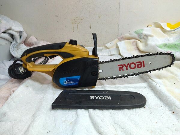 【中古品】RYOBI 250㎜ 電動チェーンソー CS-2501 電動工具 リョービ チェンソー