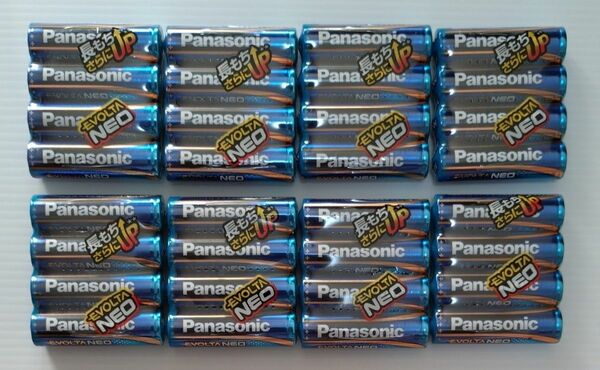 Panasonic　アルカリ乾電池　エボルタ・ネオ　単３形４本×８セット（３２本）